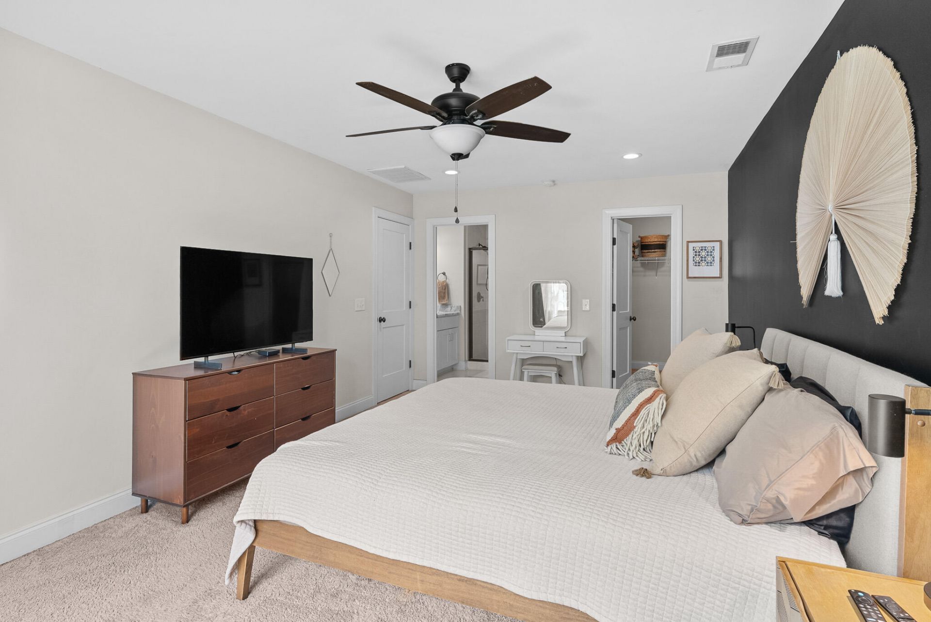 1168 Braddock Avenue Photo 19