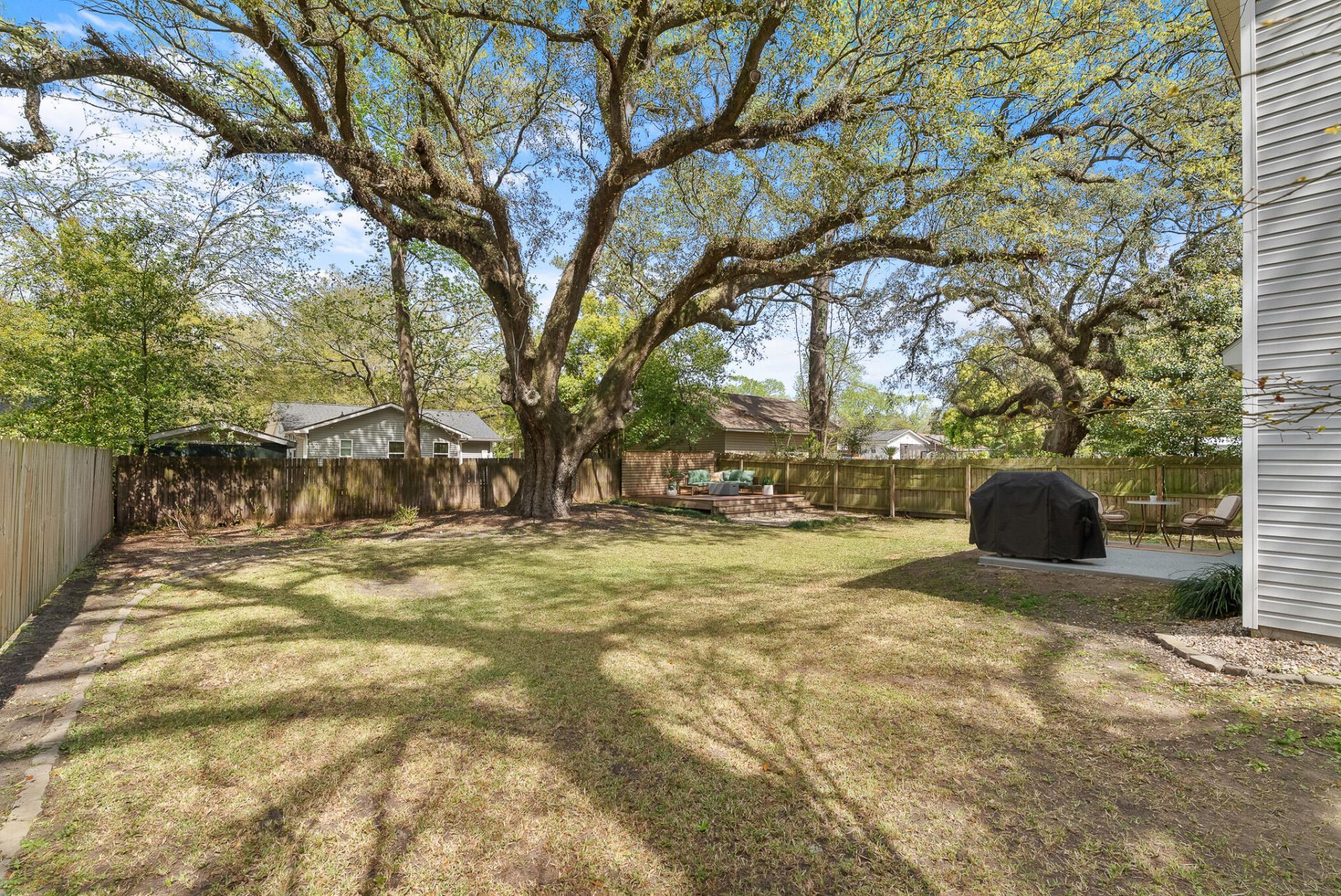 1168 Braddock Avenue Photo 33