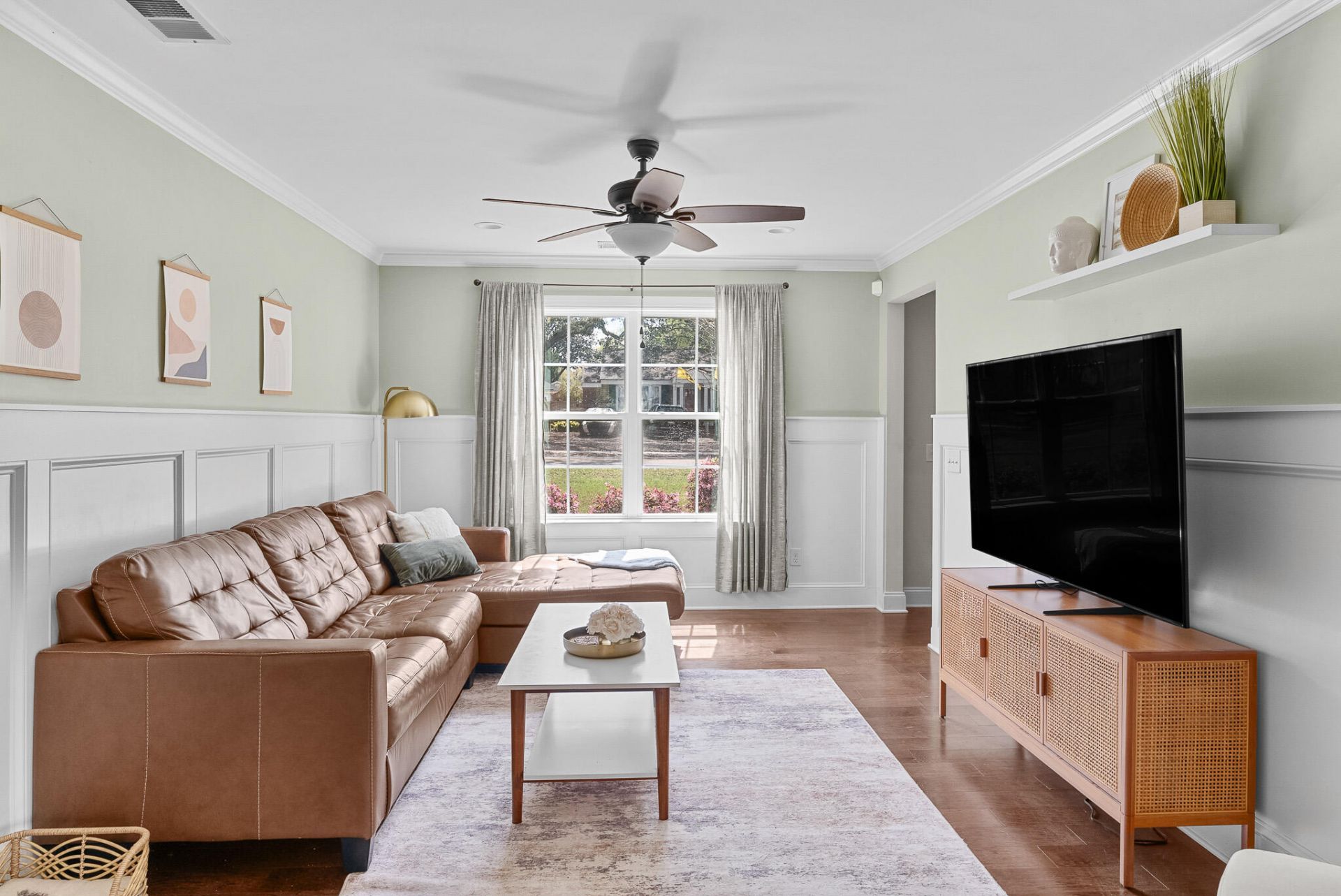 1168 Braddock Avenue Photo 4