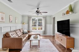 1168 Braddock Avenue photo 4