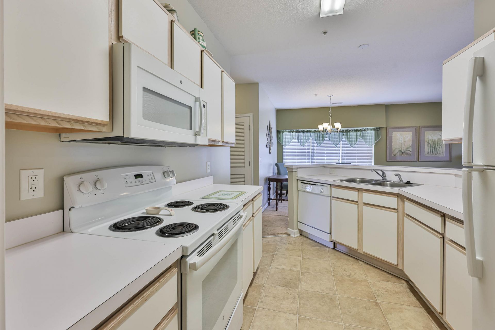 4923 Pond Shoals Ct. Photo 7