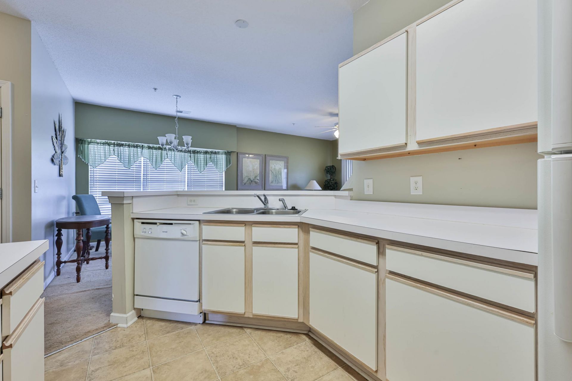 4923 Pond Shoals Ct. Photo 8