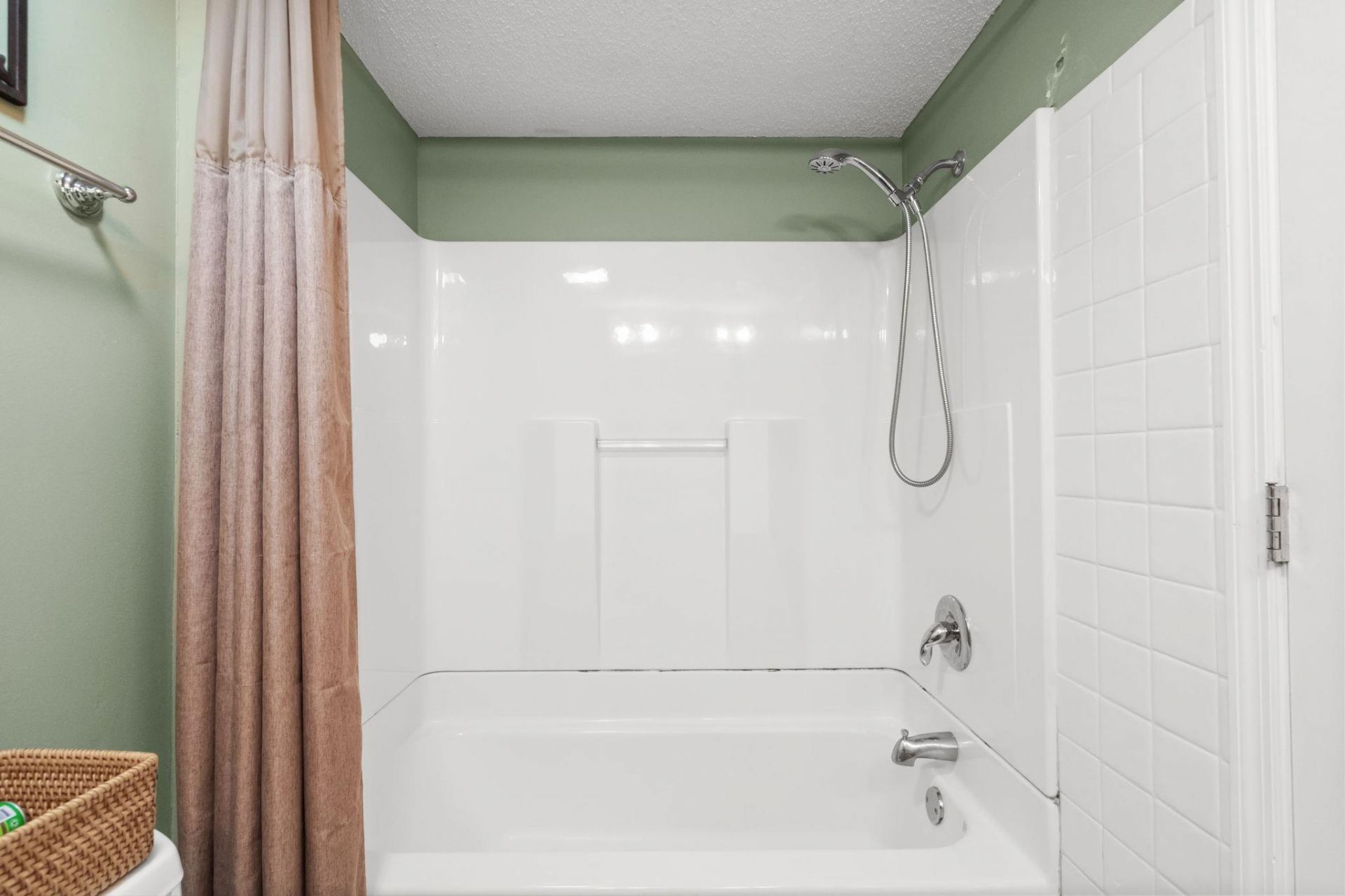 423 Parker Dr. Photo 31