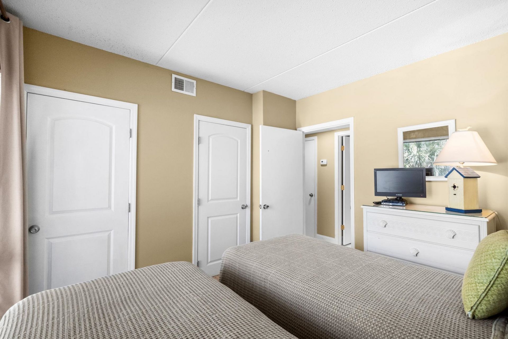 423 Parker Dr. Photo 33