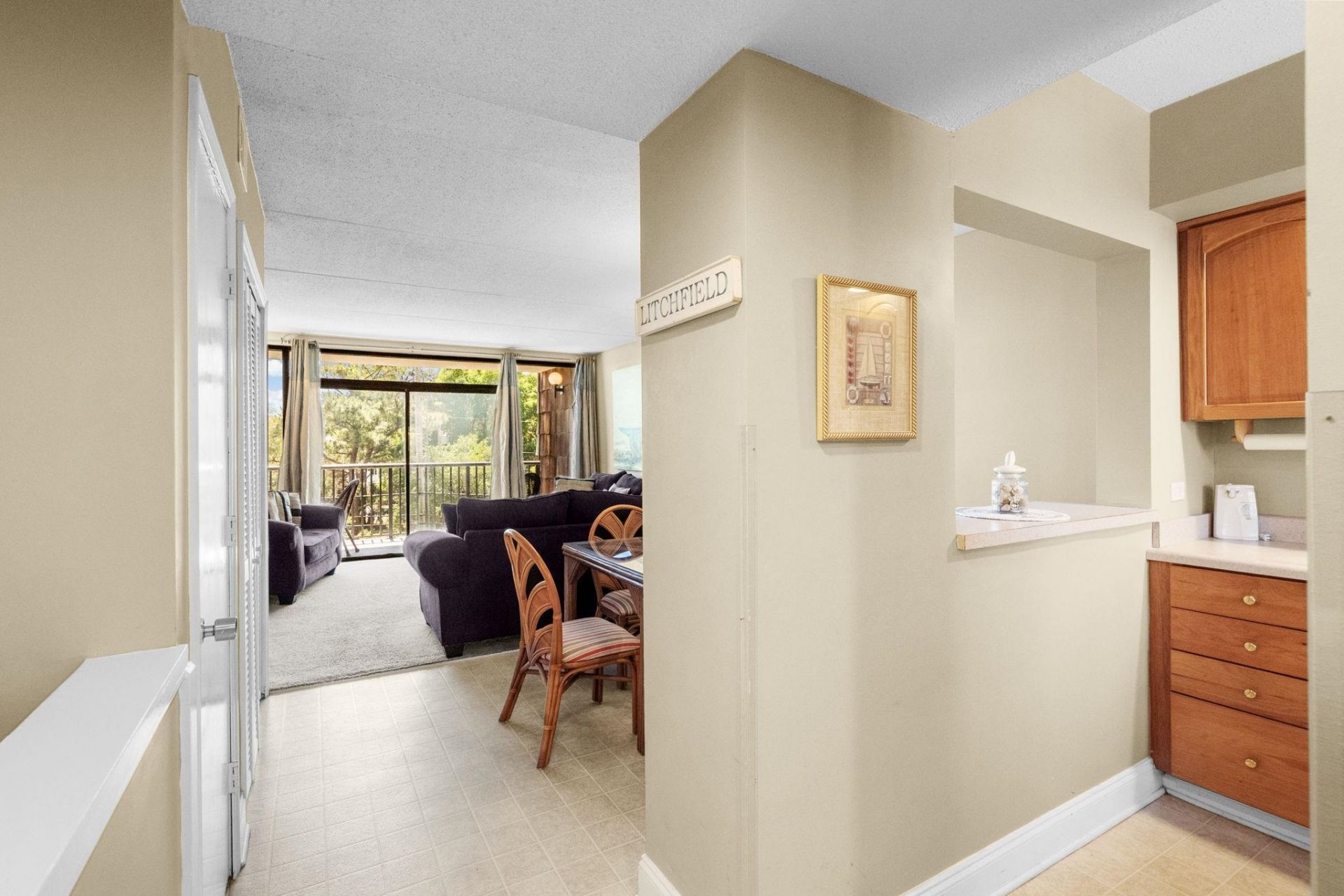 423 Parker Dr. Photo 8