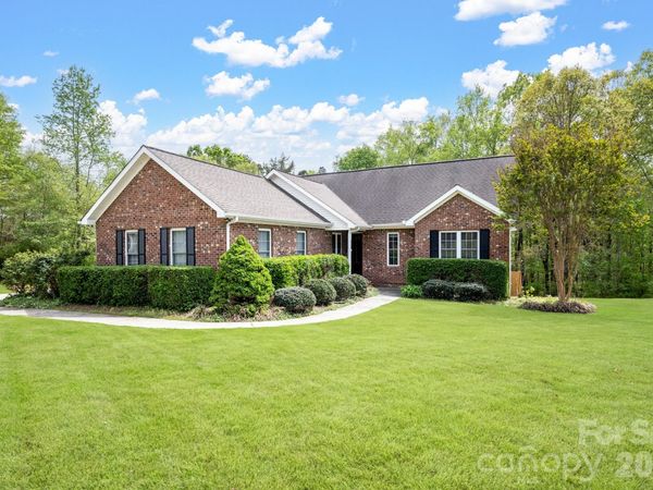 610 Mountain Place , Albemarle, NC 28001