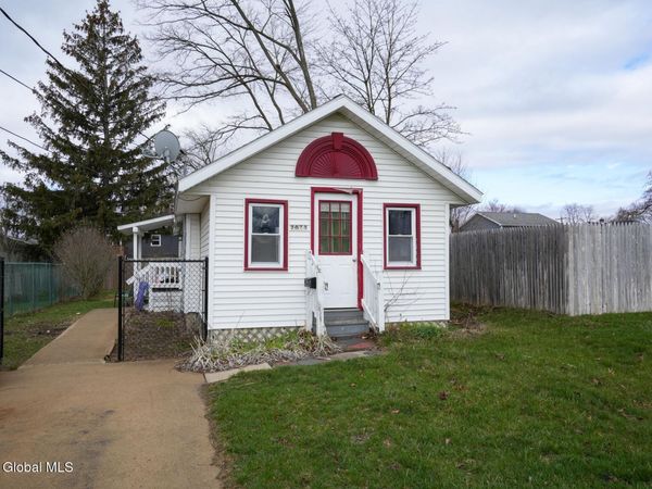 2073 Amsterdam Avenue, Rotterdam, NY 12303