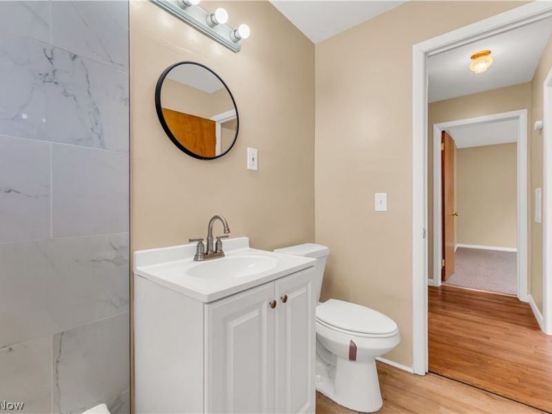 655 E 240th Street, Euclid, OH 44123 Photo 19