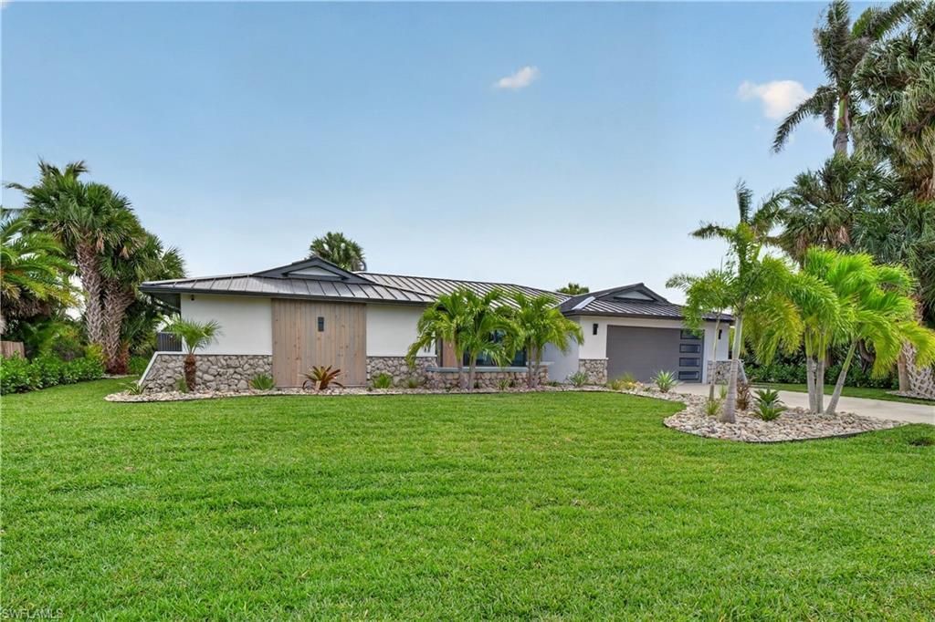 16340 Buccaneer St, Bokeelia, FL 33922 Photo