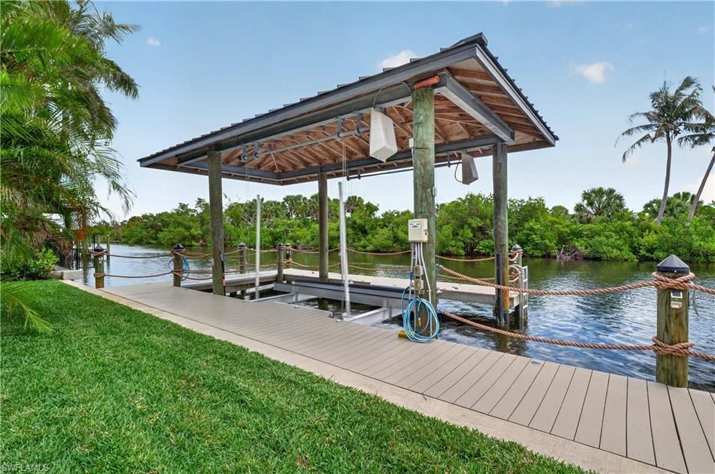 16340 Buccaneer St, Bokeelia, FL 33922 Photo