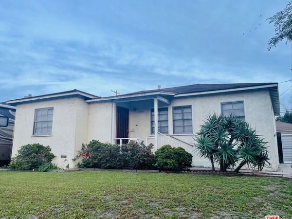 854 Rose Avenue, Venice, CA 90291