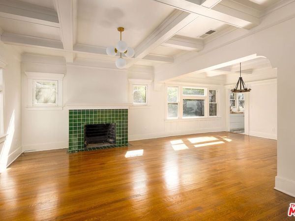 2332 W 31st Street, Los Angeles, CA 90018