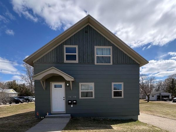 576 BRAZEAU AVENUE, Oconto, WI 54153