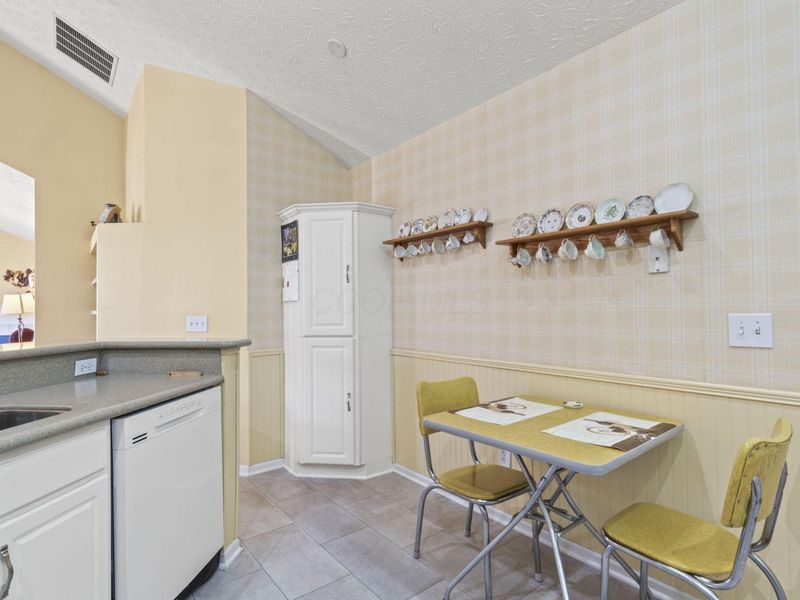 4600 Collingville Way , Unit 24, Columbus, OH 43230 Photo 13