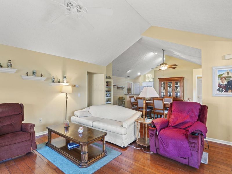 4600 Collingville Way , Unit 24, Columbus, OH 43230 Photo 6