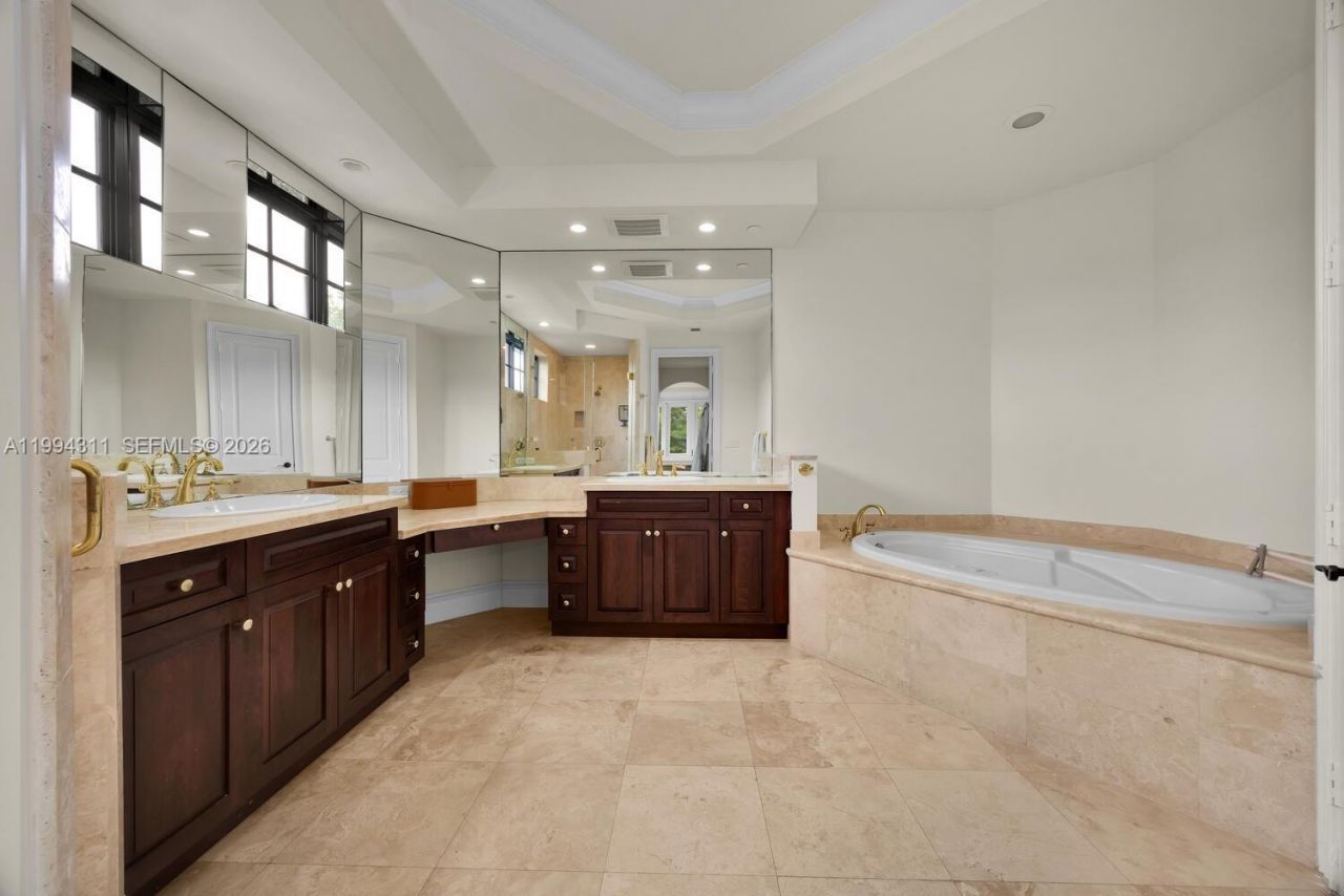 3471 Main Hwy, Unit 619, Miami, FL 33133 Photo