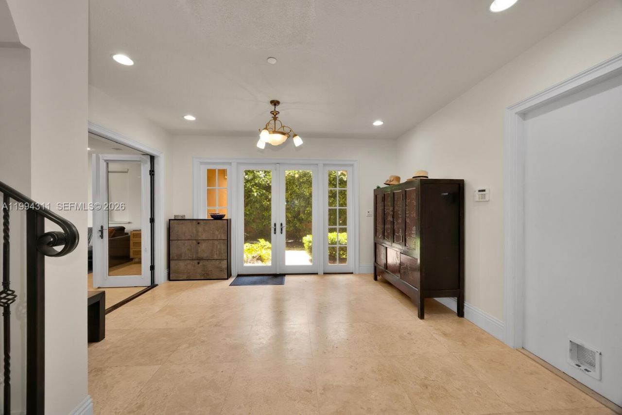 3471 Main Hwy, Unit 619, Miami, FL 33133 Photo