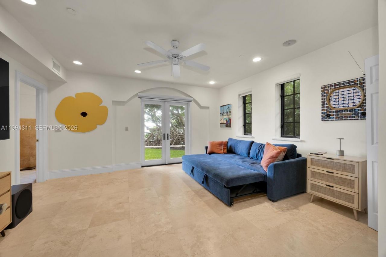 3471 Main Hwy, Unit 619, Miami, FL 33133 Photo