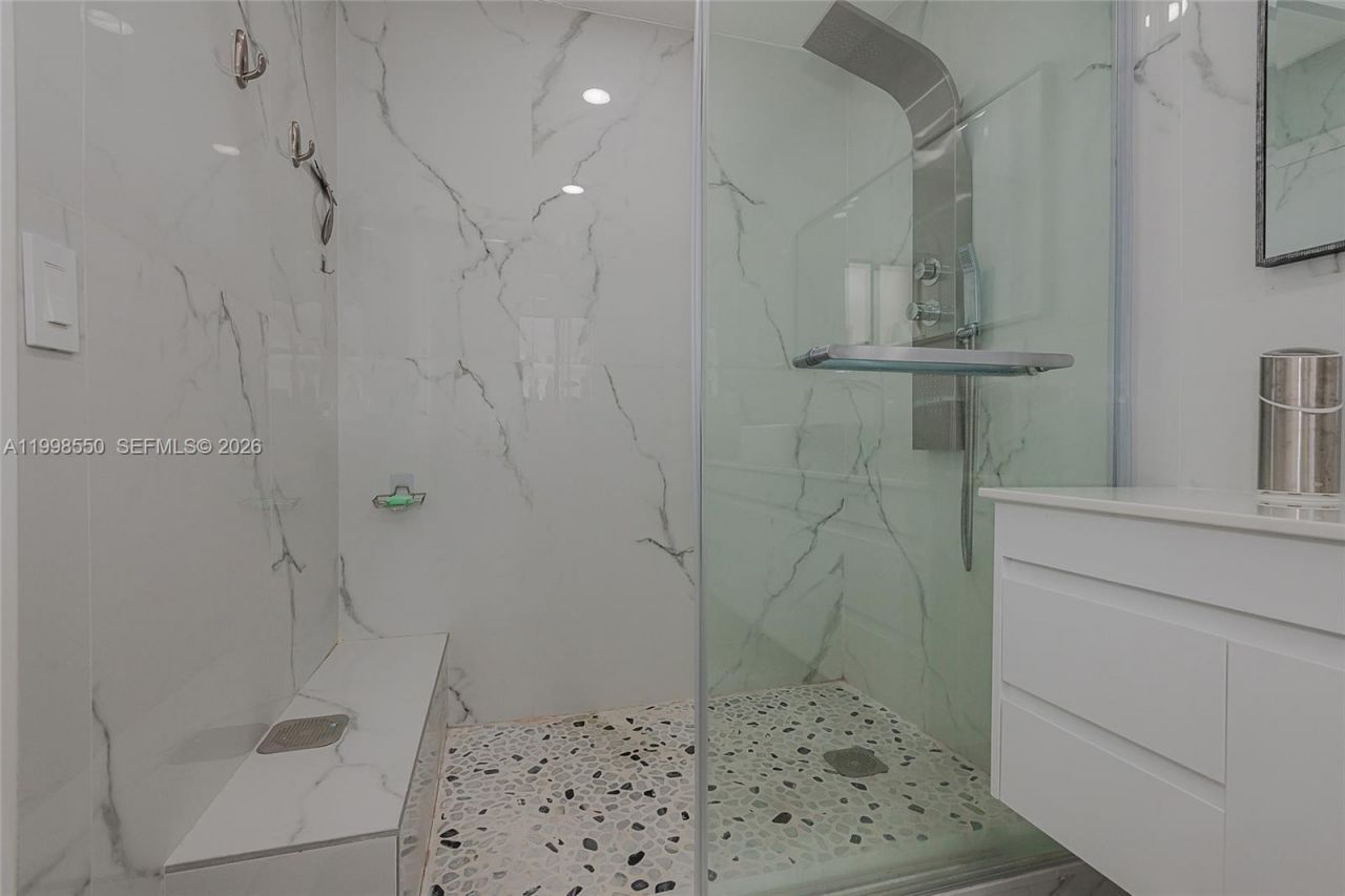 3325 Torremolinos Ave, Unit C-44, Doral, FL 33178 Photo
