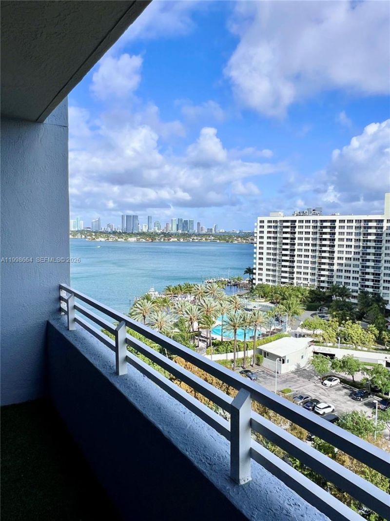 1330 West Ave, Unit 1205, Miami Beach, FL 33139 Photo