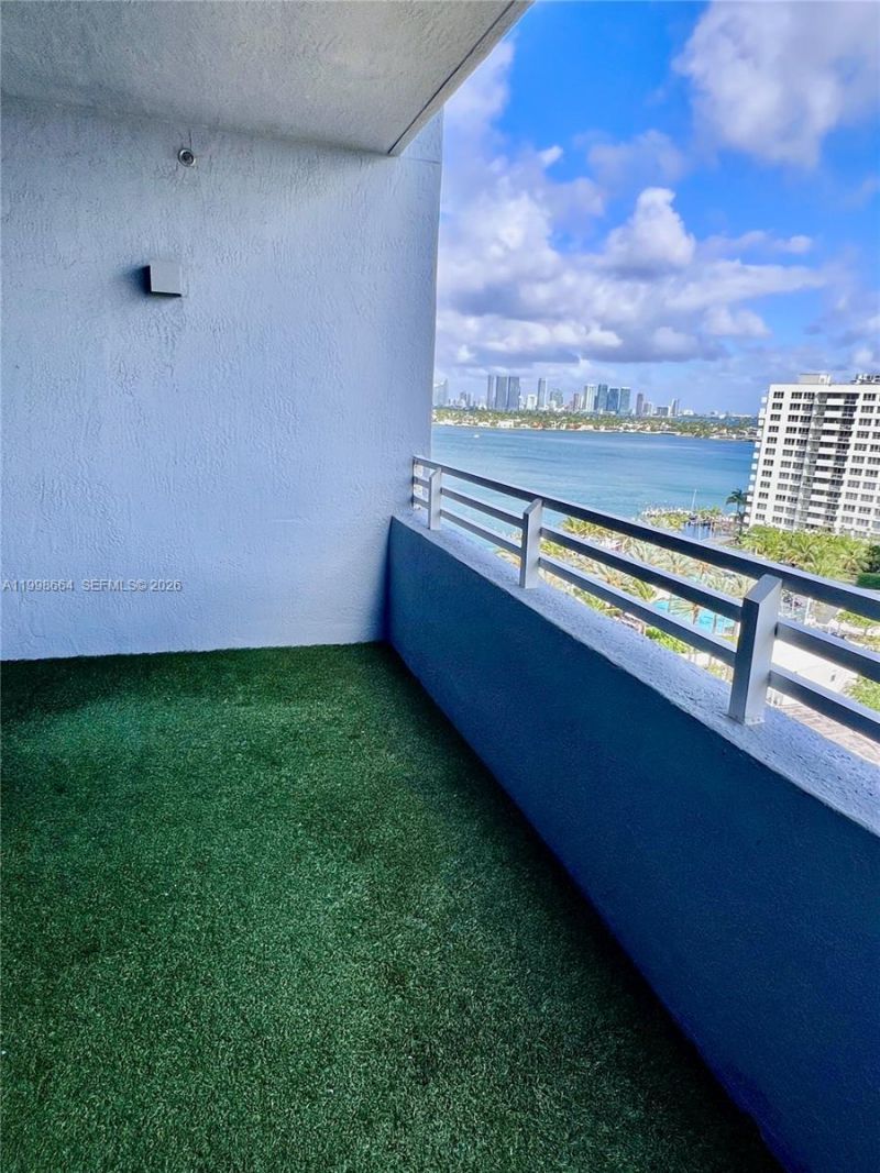 1330 West Ave, Unit 1205, Miami Beach, FL 33139 Photo