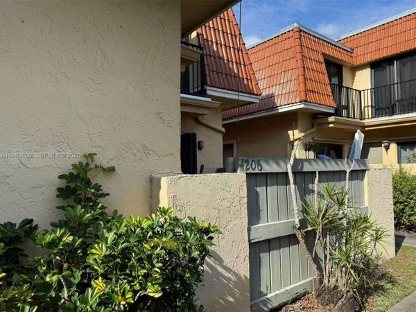 4206 NW 114th Ter , Unit 06, Coral Springs, FL 33065