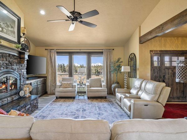 68050 Fryrear Road, Sisters, OR 97759