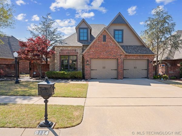 9114 N 100th Street E, Owasso, OK 74055