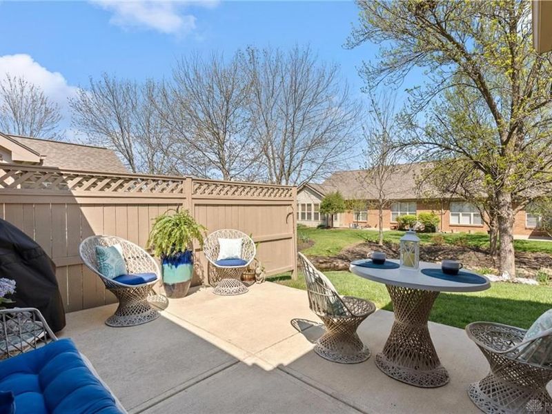 1377 Holes Creek Trace, Centerville, OH 45458 Photo 8