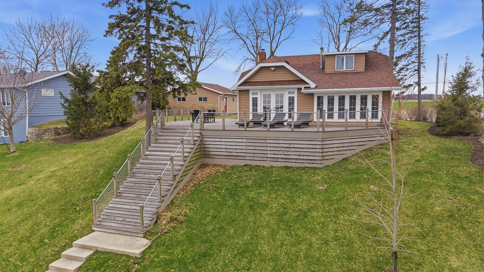 W10753 Blackhawk Trail, Fox Lake, WI 53933 Main Photo