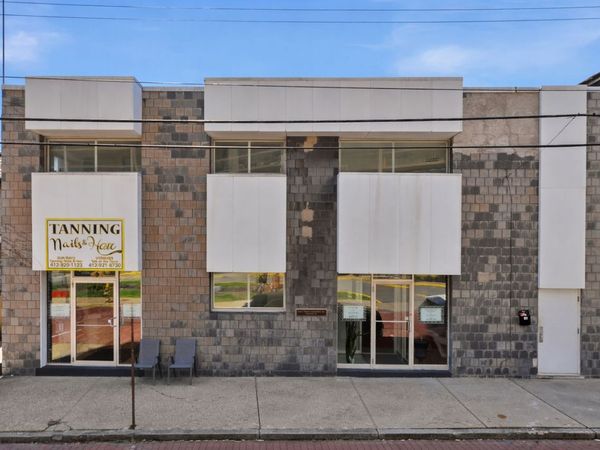 26 E Crafton Avenue, Crafton, PA 15205