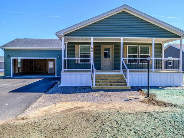 68 Diamondback Drive, Rochester, NH 03868