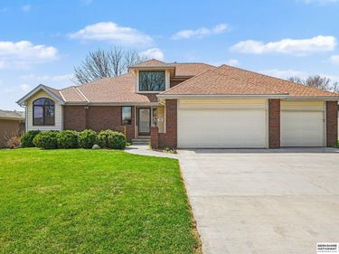 3826 N 207th Street, Elkhorn, NE 68022