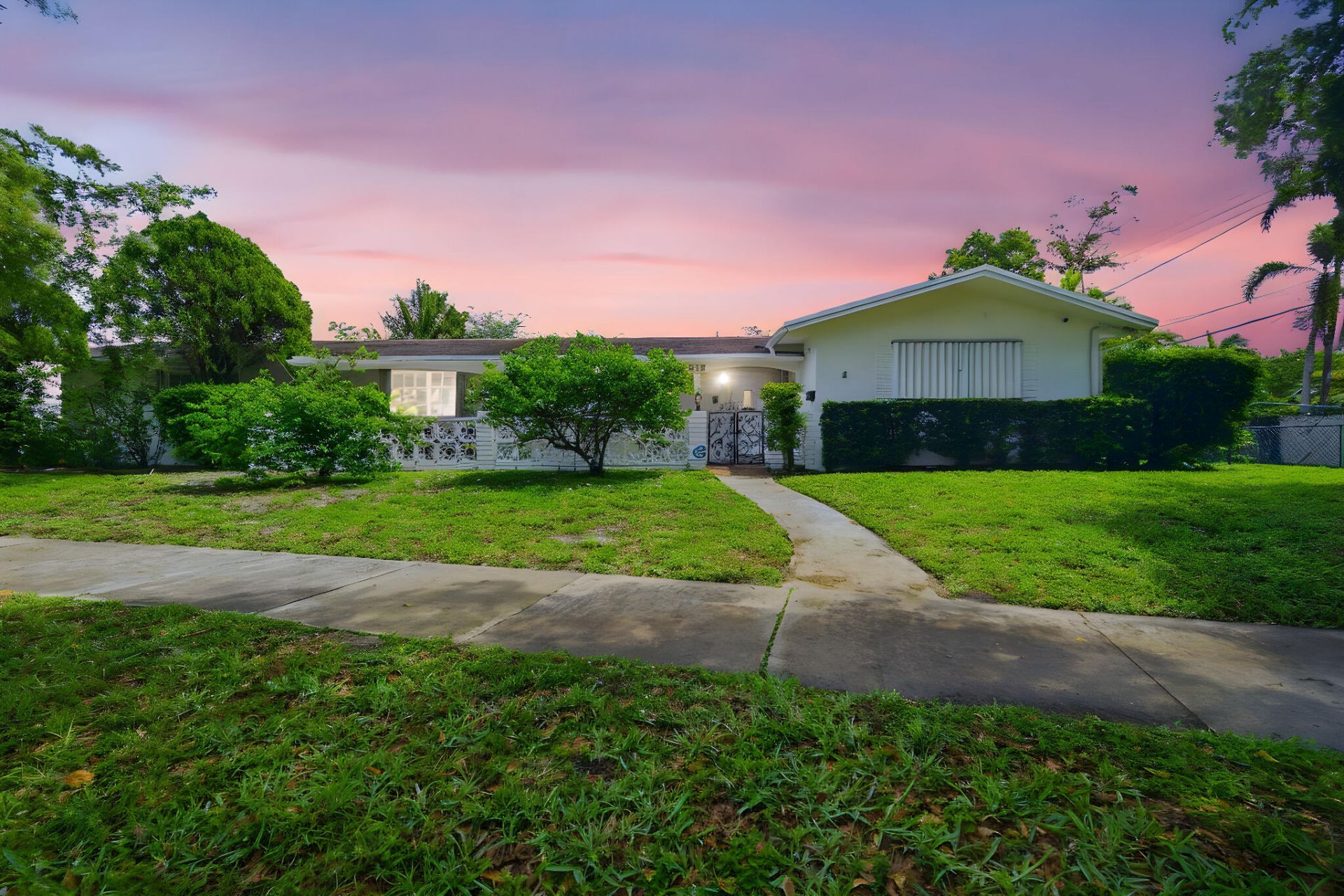 321 E Chaminade Drive, Hollywood, FL 33021 Photo