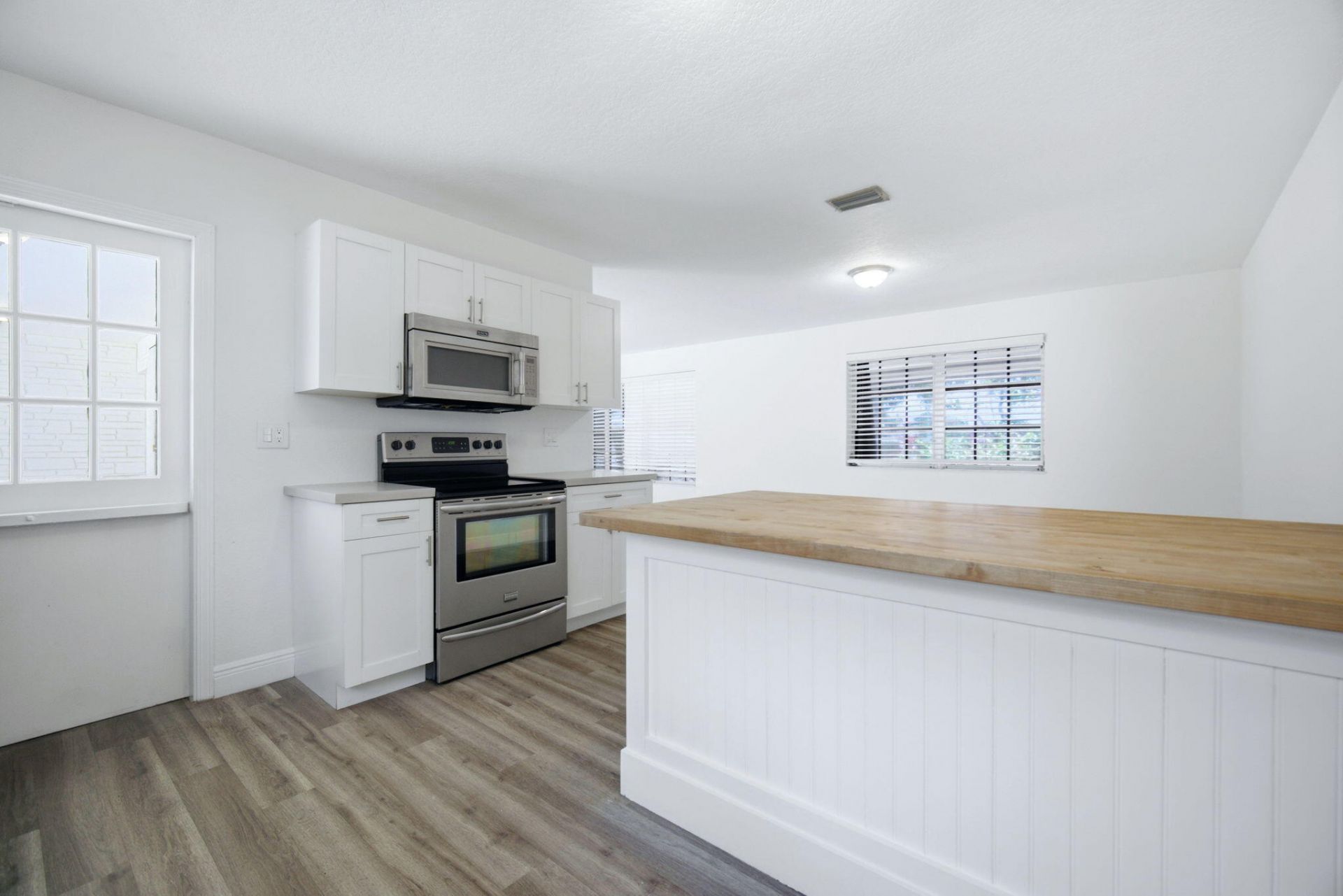 321 E Chaminade Drive, Hollywood, FL 33021 Photo