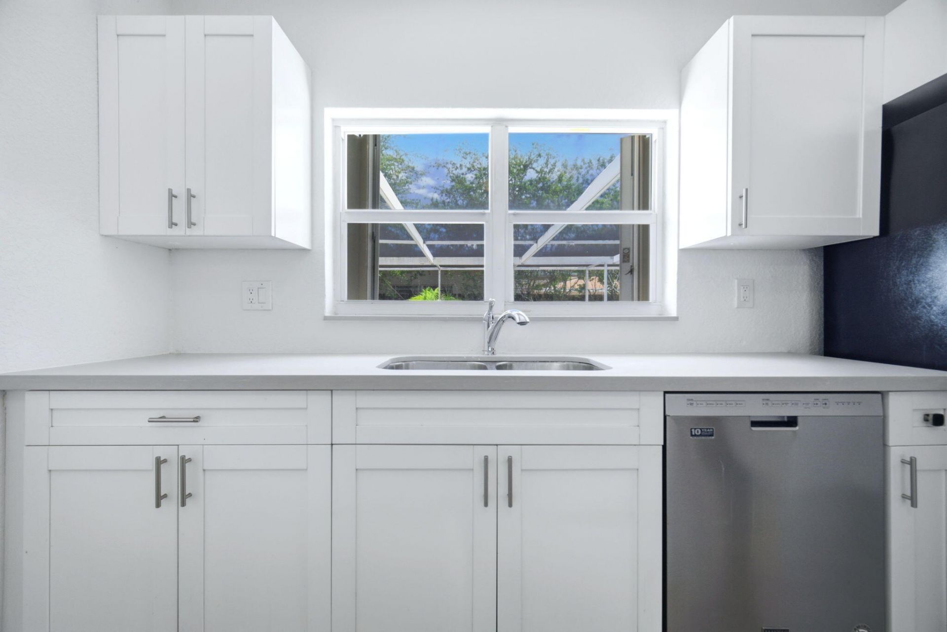 321 E Chaminade Drive, Hollywood, FL 33021 Photo