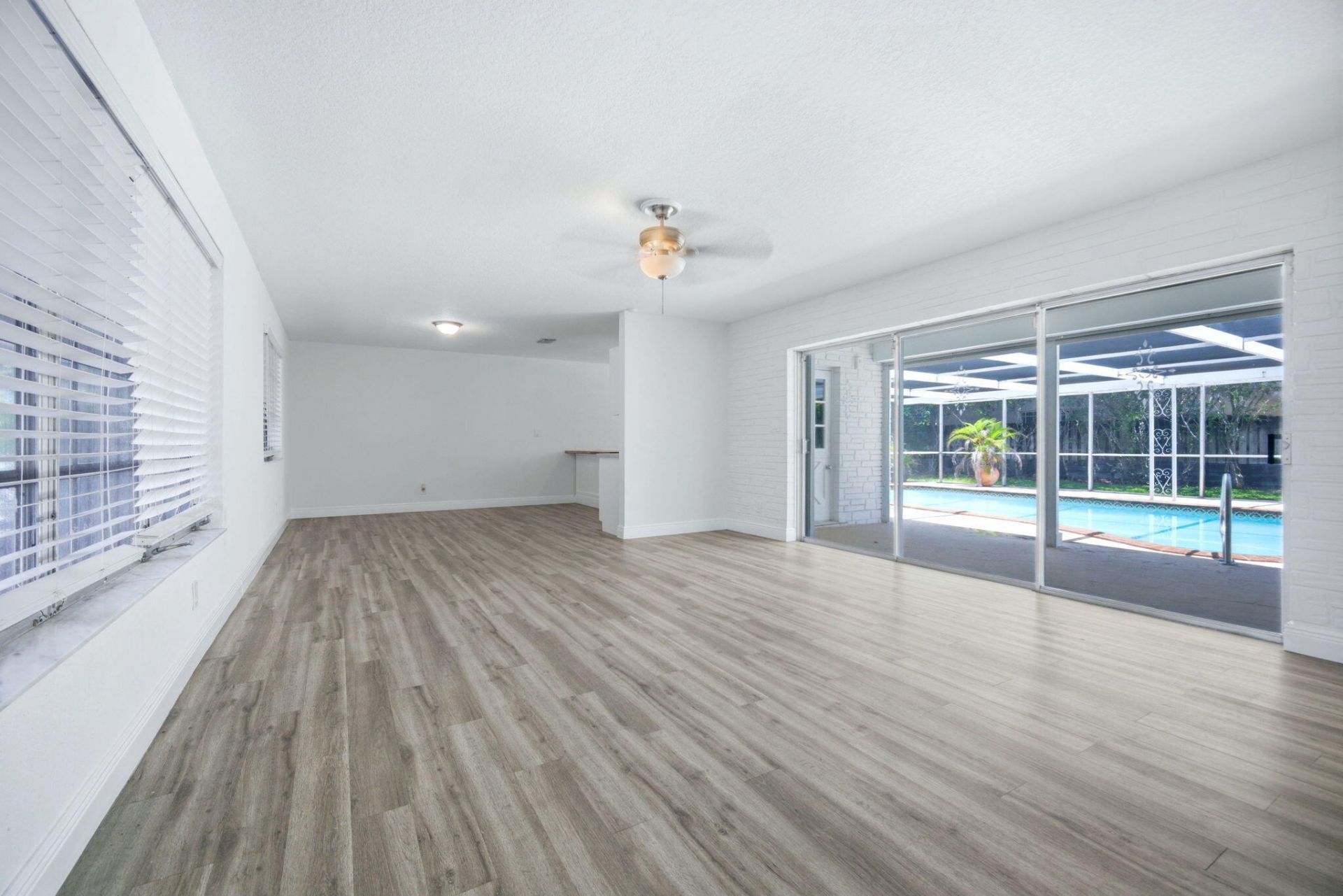 321 E Chaminade Drive, Hollywood, FL 33021 Photo