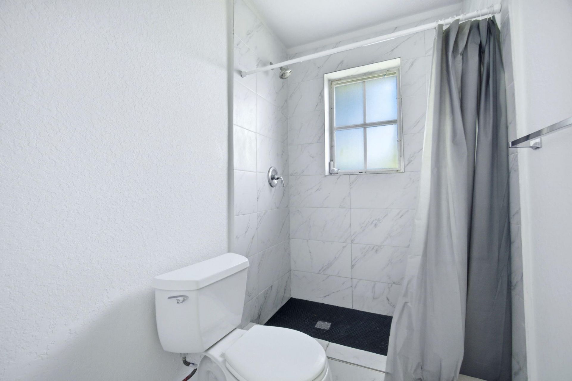 321 E Chaminade Drive, Hollywood, FL 33021 Photo