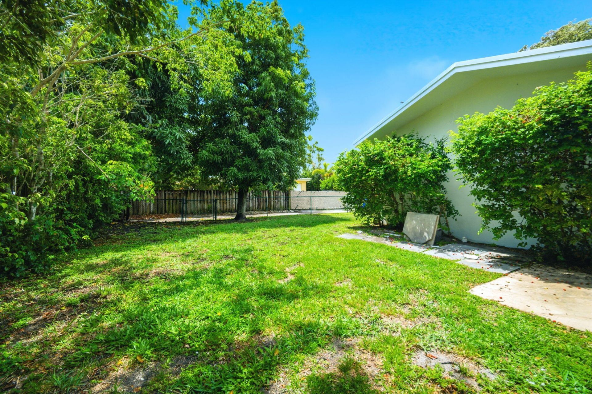 321 E Chaminade Drive, Hollywood, FL 33021 Photo