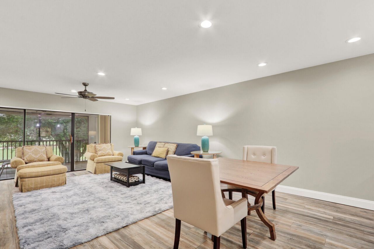 12910 Briarlake Circle, Unit 203, Palm Beach Gardens, FL 33418 Photo