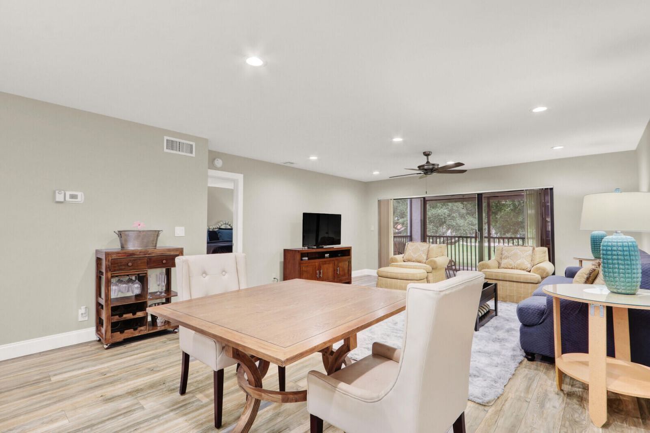 12910 Briarlake Circle, Unit 203, Palm Beach Gardens, FL 33418 Photo