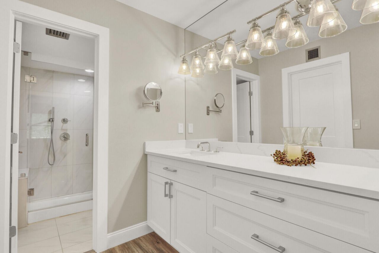 12910 Briarlake Circle, Unit 203, Palm Beach Gardens, FL 33418 Photo