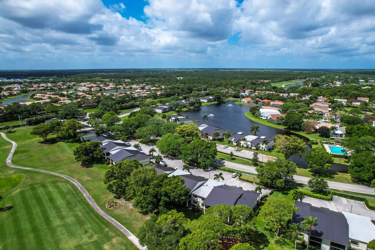 12910 Briarlake Circle, Unit 203, Palm Beach Gardens, FL 33418 Photo