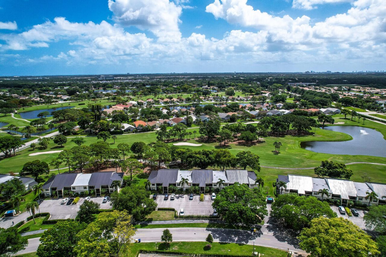 12910 Briarlake Circle, Unit 203, Palm Beach Gardens, FL 33418 Photo