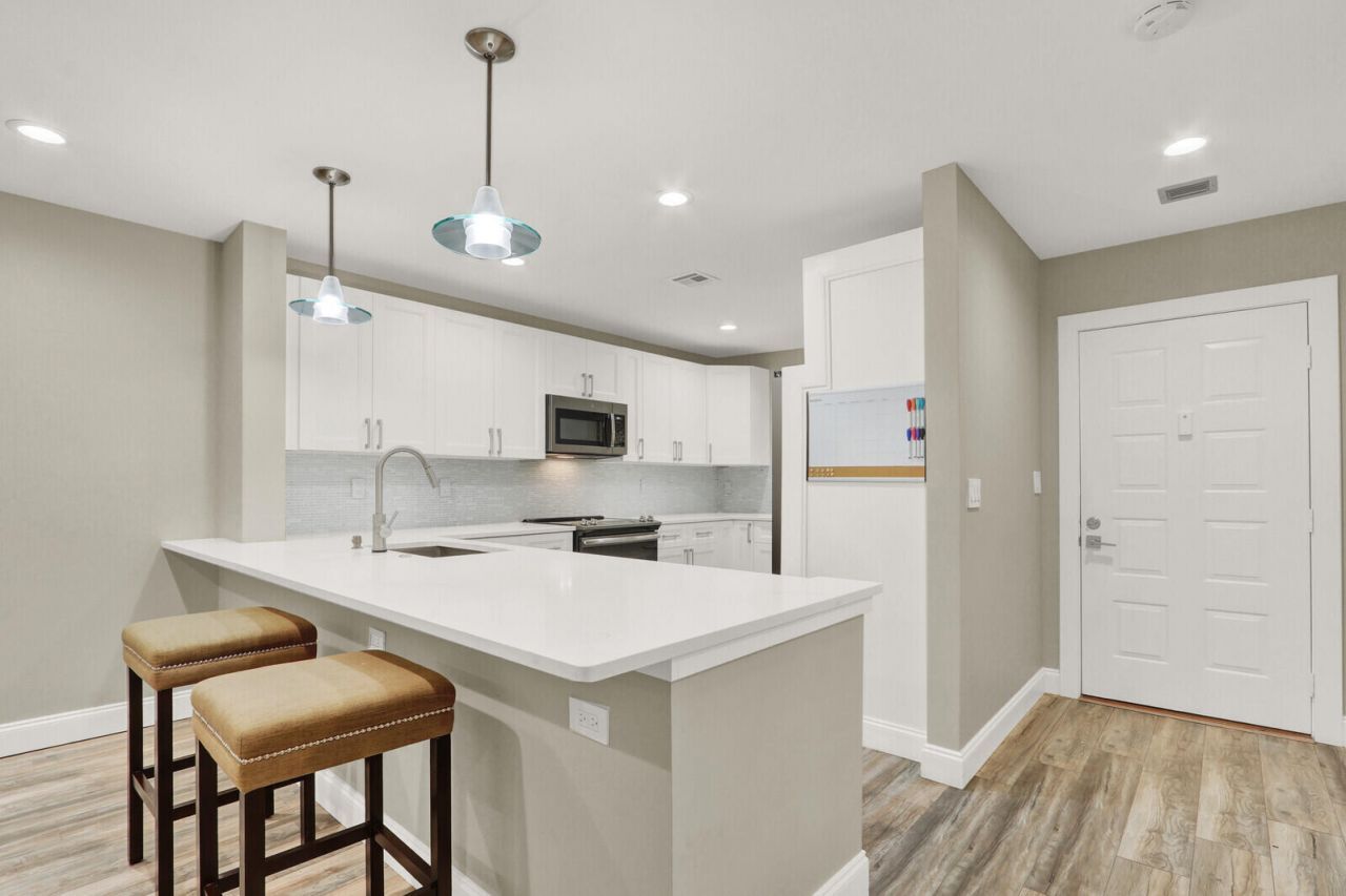 12910 Briarlake Circle, Unit 203, Palm Beach Gardens, FL 33418 Photo