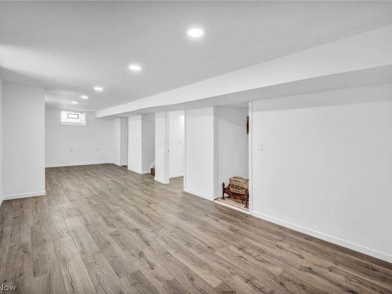 10318 Thrush Avenue, Cleveland, OH 44111 Photo 28