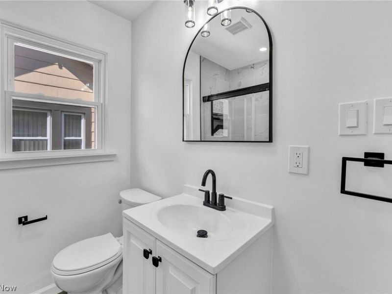 10318 Thrush Avenue, Cleveland, OH 44111 Photo 33