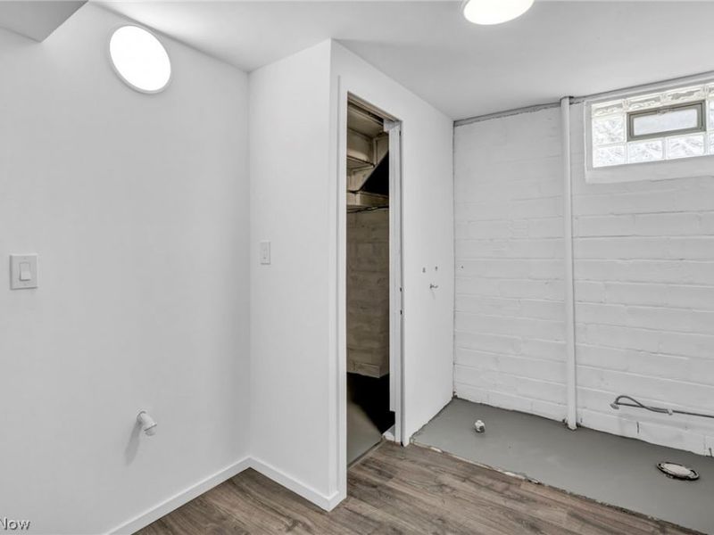 10318 Thrush Avenue, Cleveland, OH 44111 Photo 35