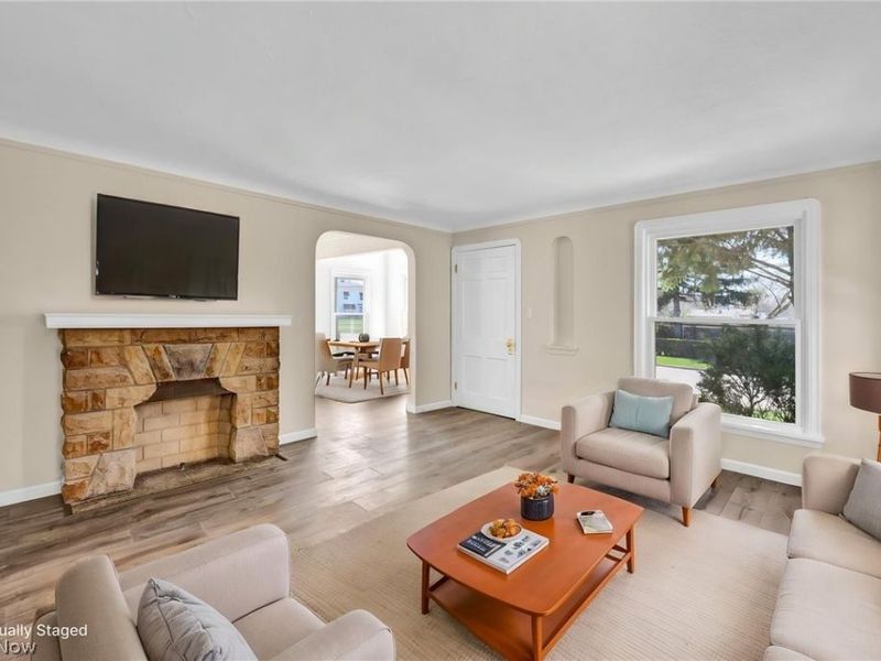 10318 Thrush Avenue, Cleveland, OH 44111 Photo 4