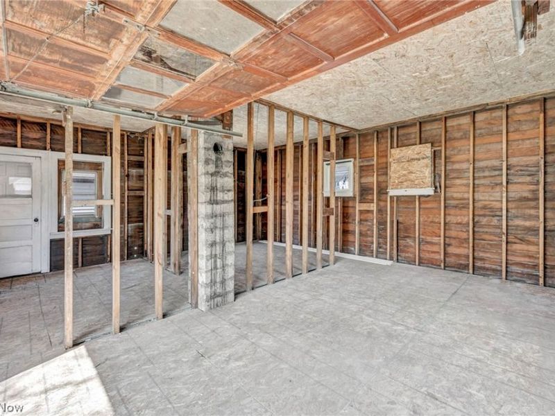 10318 Thrush Avenue, Cleveland, OH 44111 Photo 44